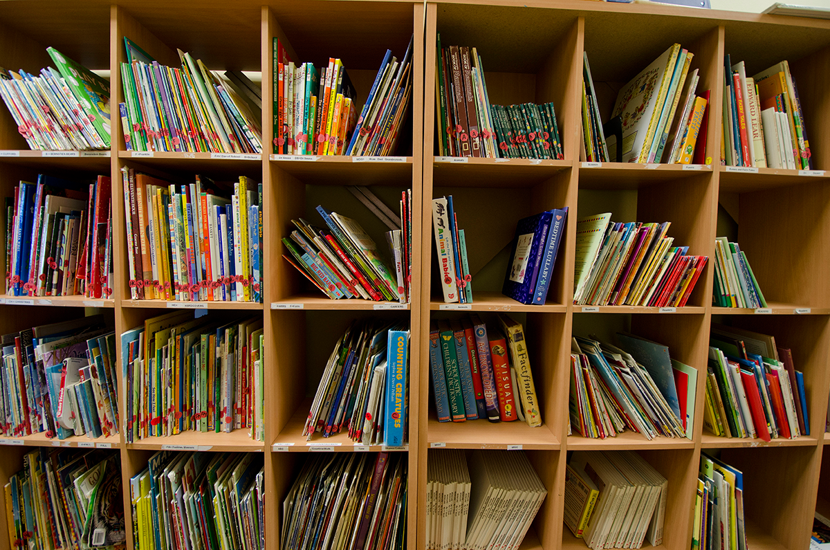books_1200 - Kendalwood (Montessori & Elementary School)
